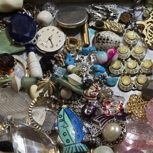 Broken JEWELRY FOR CRAFTS